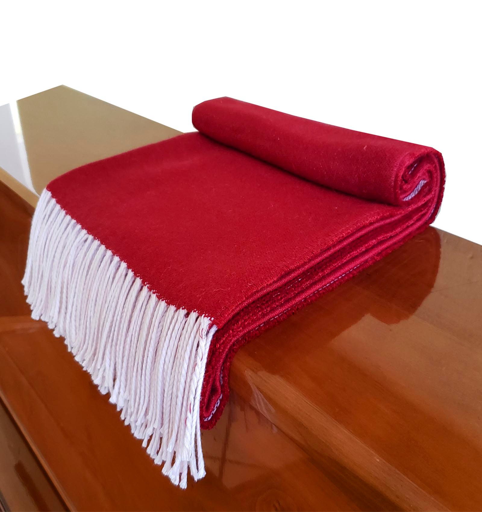 peruvian-alpaca-cherry-white-blankets-export-wholesale-fashion-winter-2