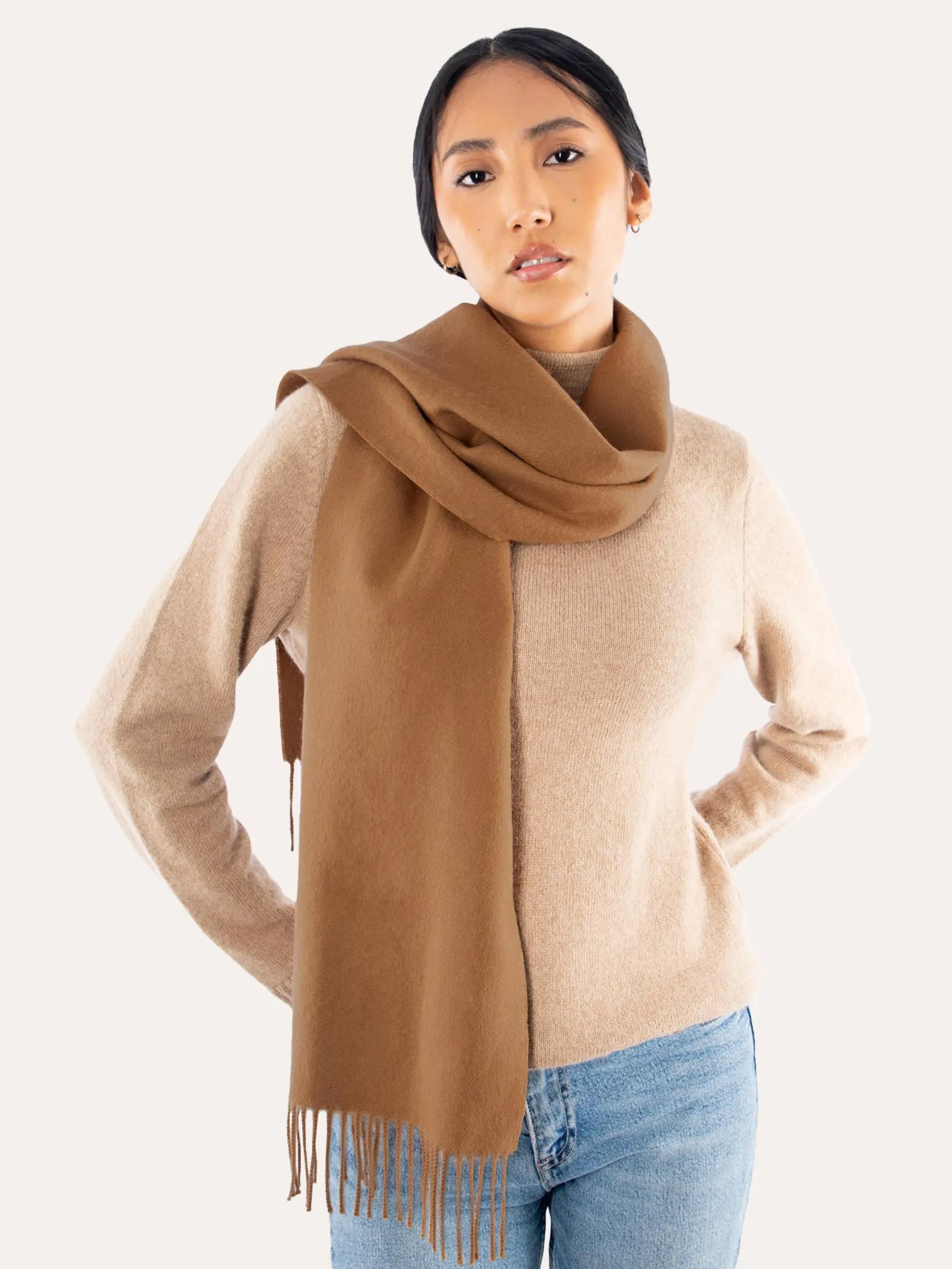 peruvian-baby-alpaca-scarve-camel-classic-woman-wholesale-alpaca-clothes-alpaca-scarf-5